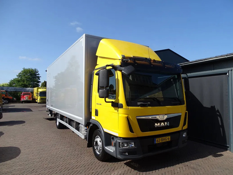 MAN TGL 12.180 EURO 6 LAADKLEP AIRCO AUTOMAAT NAVI 1ST OWNER - Камион фургон: снимка 1 MAN TGL 12.180 EURO 6 LAADKLEP AIRCO AUTOMAAT NAVI 1ST OWNER - Камион фургон: снимка 1