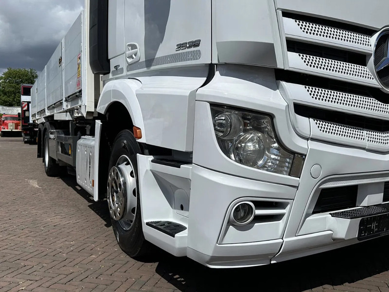 Mercedes-Benz Actros 2636 BDF OPEN LAADBAK CAMERA 380DKM - Бордови камион: снимка 5 Mercedes-Benz Actros 2636 BDF OPEN LAADBAK CAMERA 380DKM - Бордови камион: снимка 5