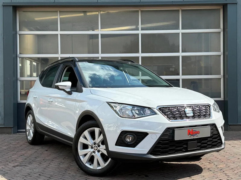 SEAT Arona 1.0 TSI Style Business Intense Carplay Dealeronderhouden Cruise Clima Navi Camera - Джип: снимка 1 SEAT Arona 1.0 TSI Style Business Intense Carplay Dealeronderhouden Cruise Clima Navi Camera - Джип: снимка 1