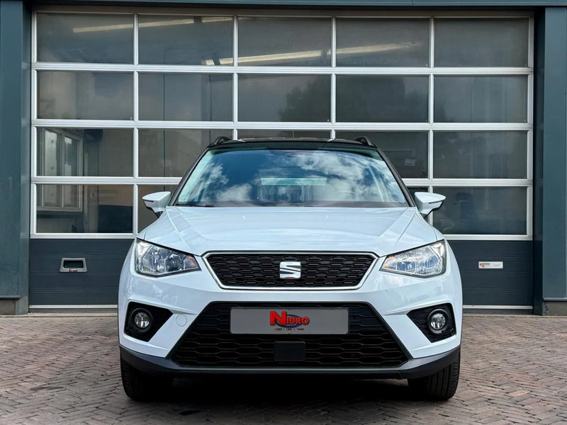 SEAT Arona 1.0 TSI Style Business Intense Carplay Dealeronderhouden Cruise Clima Navi Camera - Джип: снимка 2 SEAT Arona 1.0 TSI Style Business Intense Carplay Dealeronderhouden Cruise Clima Navi Camera - Джип: снимка 2