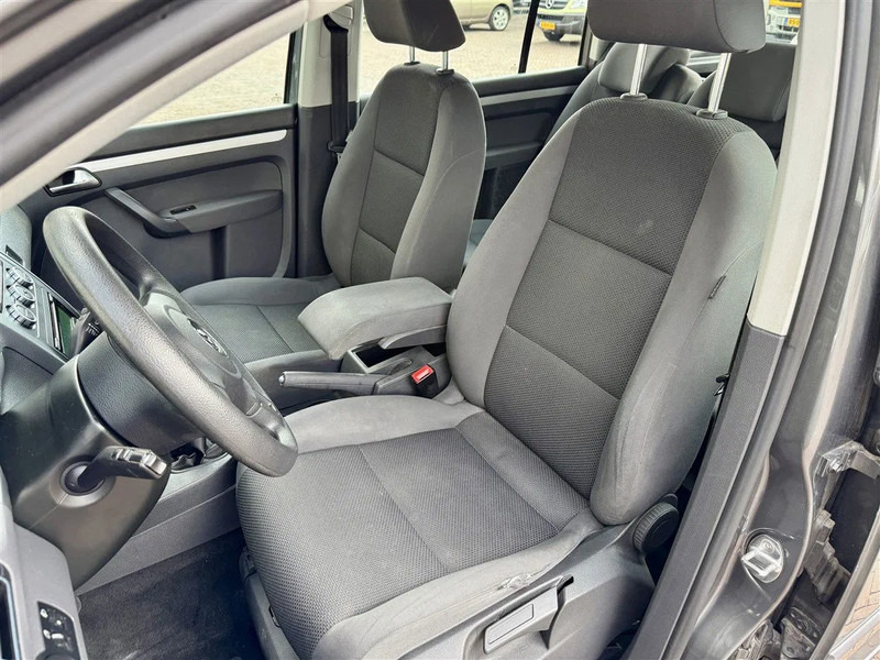 Volkswagen Touran 1.2 TSI 105pk 7 Pers LMV export - Лек автомобил: снимка 5 Volkswagen Touran 1.2 TSI 105pk 7 Pers LMV export - Лек автомобил: снимка 5