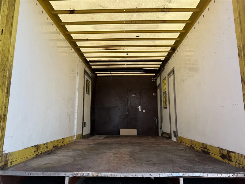 Лизинг на Volvo FL 12.240 Airco 2x bed Douche Heater Volvo FL 12.240 Airco 2x bed Douche Heater: снимка 6