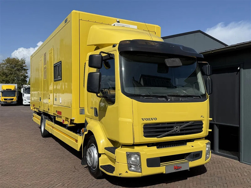 Volvo FL 12.240 Airco 2x bed Douche Heater - Камион фургон: снимка 1 Volvo FL 12.240 Airco 2x bed Douche Heater - Камион фургон: снимка 1