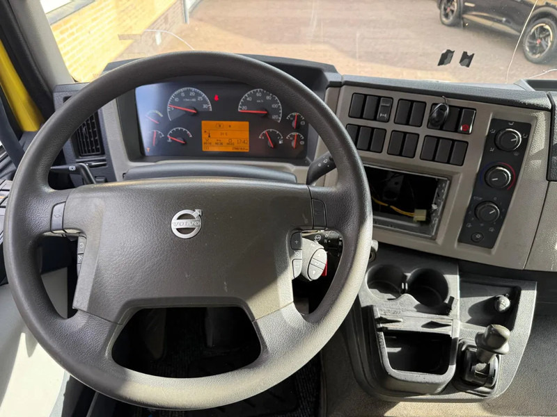 Volvo FL 12.240 Airco 2x bed Douche Heater Verkocht! - Камион фургон: снимка 5 Volvo FL 12.240 Airco 2x bed Douche Heater Verkocht! - Камион фургон: снимка 5