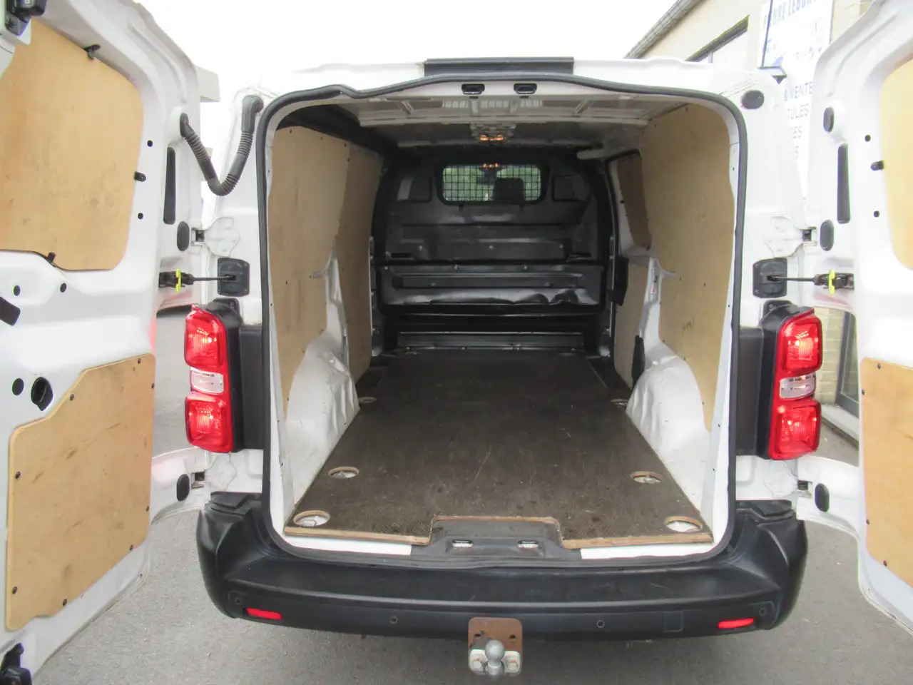 Citroen Jumpy L3 AIRCO 13900€+TVA/BTW - Товарен бус: снимка 5 Citroen Jumpy L3 AIRCO 13900€+TVA/BTW - Товарен бус: снимка 5