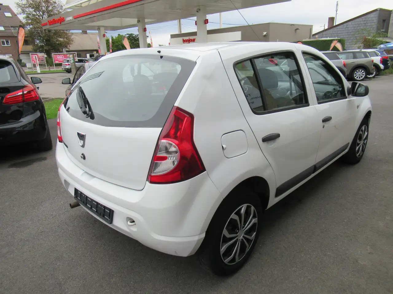 Dacia Sandero Sandero 1.2i Ambiance - Лек автомобил: снимка 2 Dacia Sandero Sandero 1.2i Ambiance - Лек автомобил: снимка 2