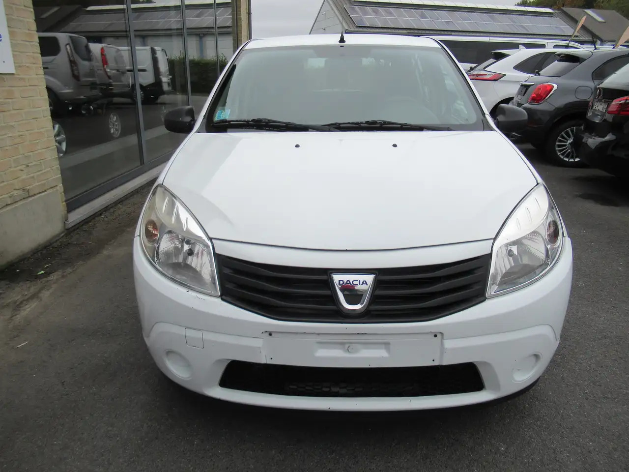Dacia Sandero Sandero 1.2i Ambiance - Лек автомобил: снимка 3 Dacia Sandero Sandero 1.2i Ambiance - Лек автомобил: снимка 3