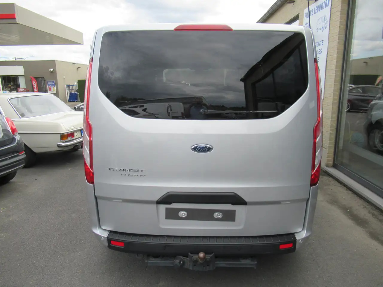 Ford Transit Custom 2.0 TDCi L2H1 Ambiente 23900€+TVA/BTW - Пътнически бус: снимка 4 Ford Transit Custom 2.0 TDCi L2H1 Ambiente 23900€+TVA/BTW - Пътнически бус: снимка 4