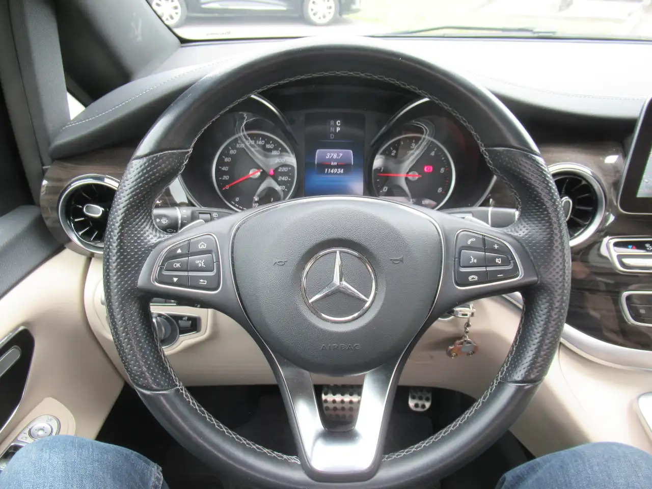 Бус с двойна кабина Mercedes-Benz V 300 d 4-Matic MWB toit pano 45000€+tva/btw: снимка 12