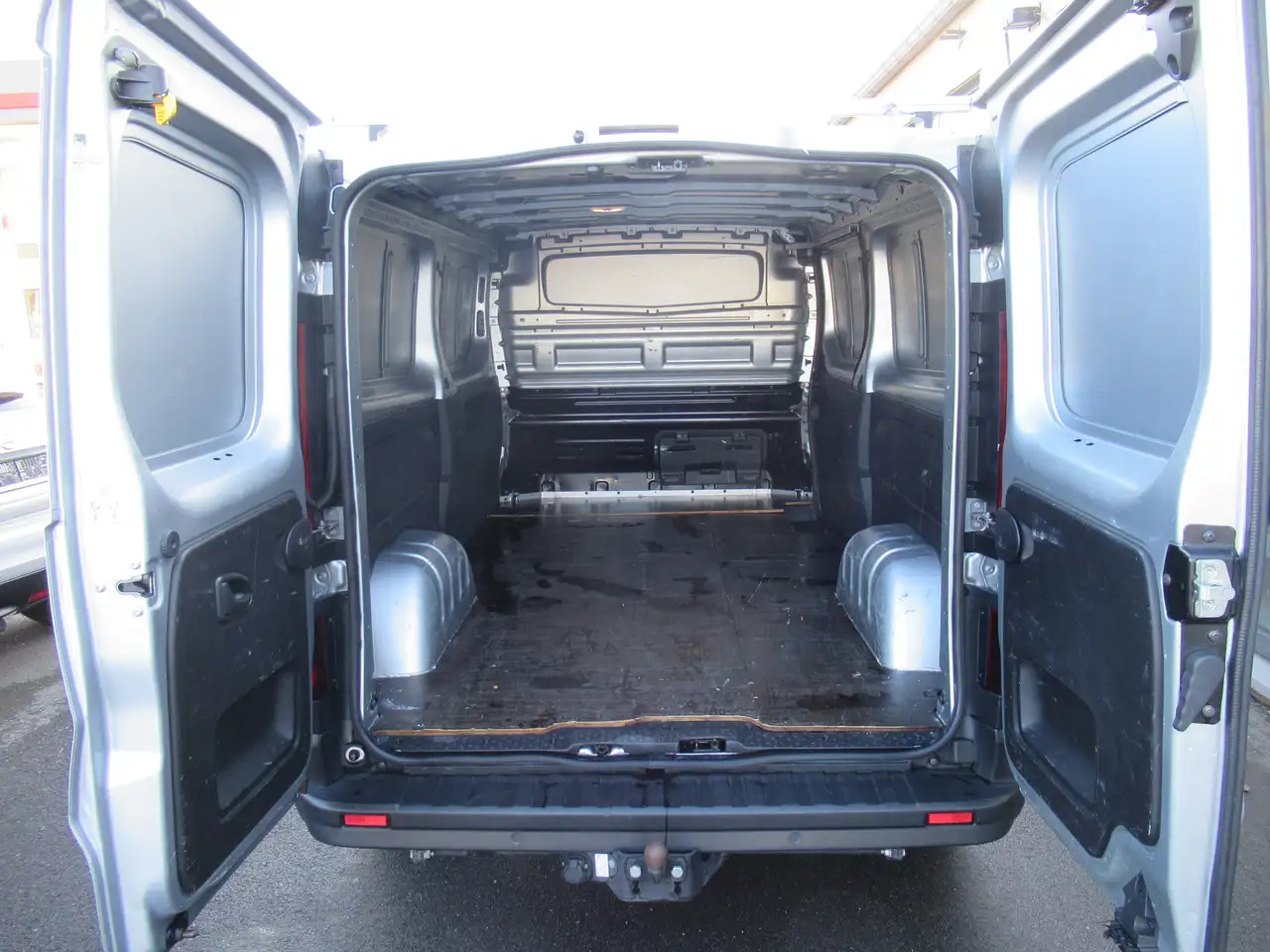 Nissan Primastar L2 150CV airco cruise navi cam 17900€+tva/btw - Товарен бус: снимка 5 Nissan Primastar L2 150CV airco cruise navi cam 17900€+tva/btw - Товарен бус: снимка 5