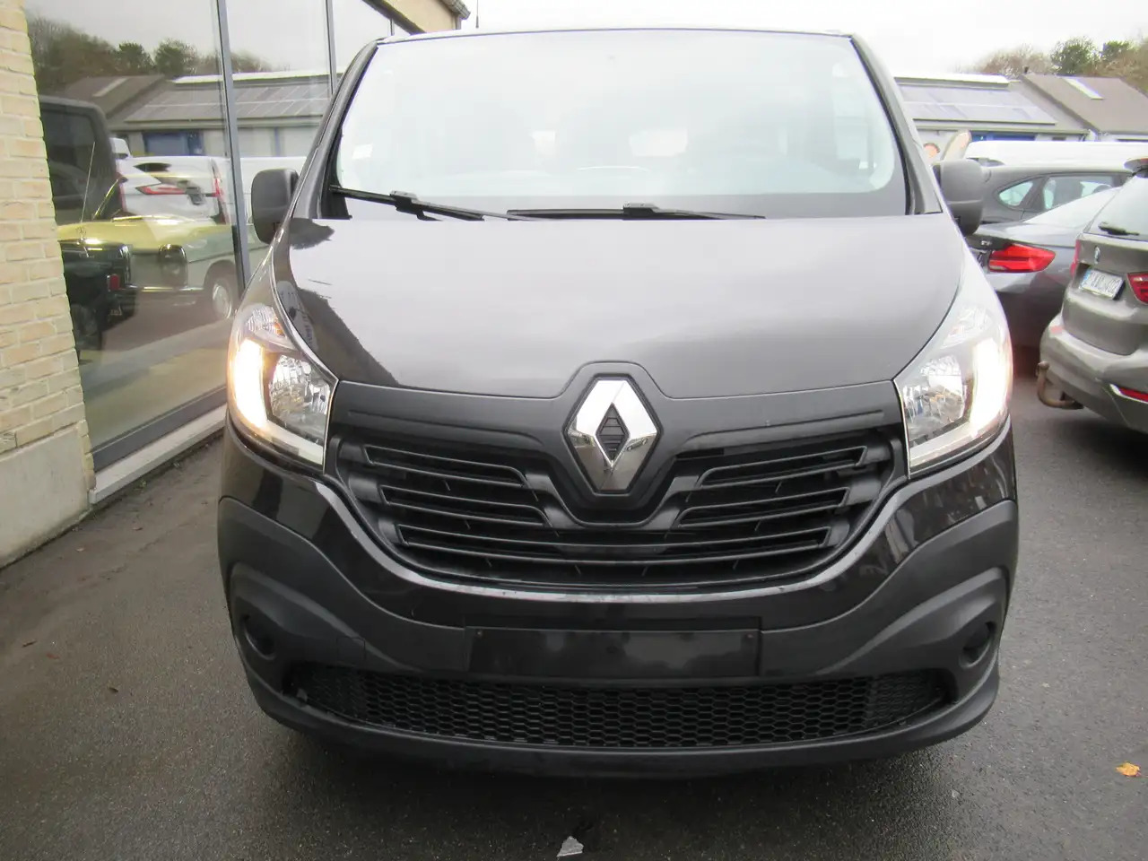 Renault Trafic DBLE CAB L2 AIRCO NAVI CRUISE 14800€+TVA - Бус с двойна кабина: снимка 3 Renault Trafic DBLE CAB L2 AIRCO NAVI CRUISE 14800€+TVA - Бус с двойна кабина: снимка 3
