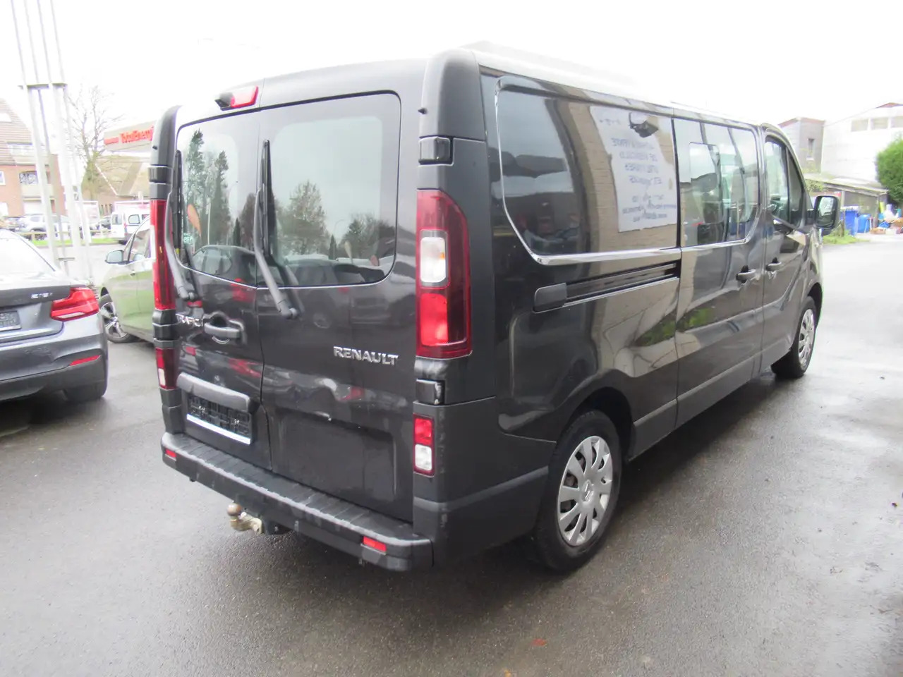 Renault Trafic DBLE CAB L2 AIRCO NAVI CRUISE 14800€+TVA - Бус с двойна кабина: снимка 2 Renault Trafic DBLE CAB L2 AIRCO NAVI CRUISE 14800€+TVA - Бус с двойна кабина: снимка 2