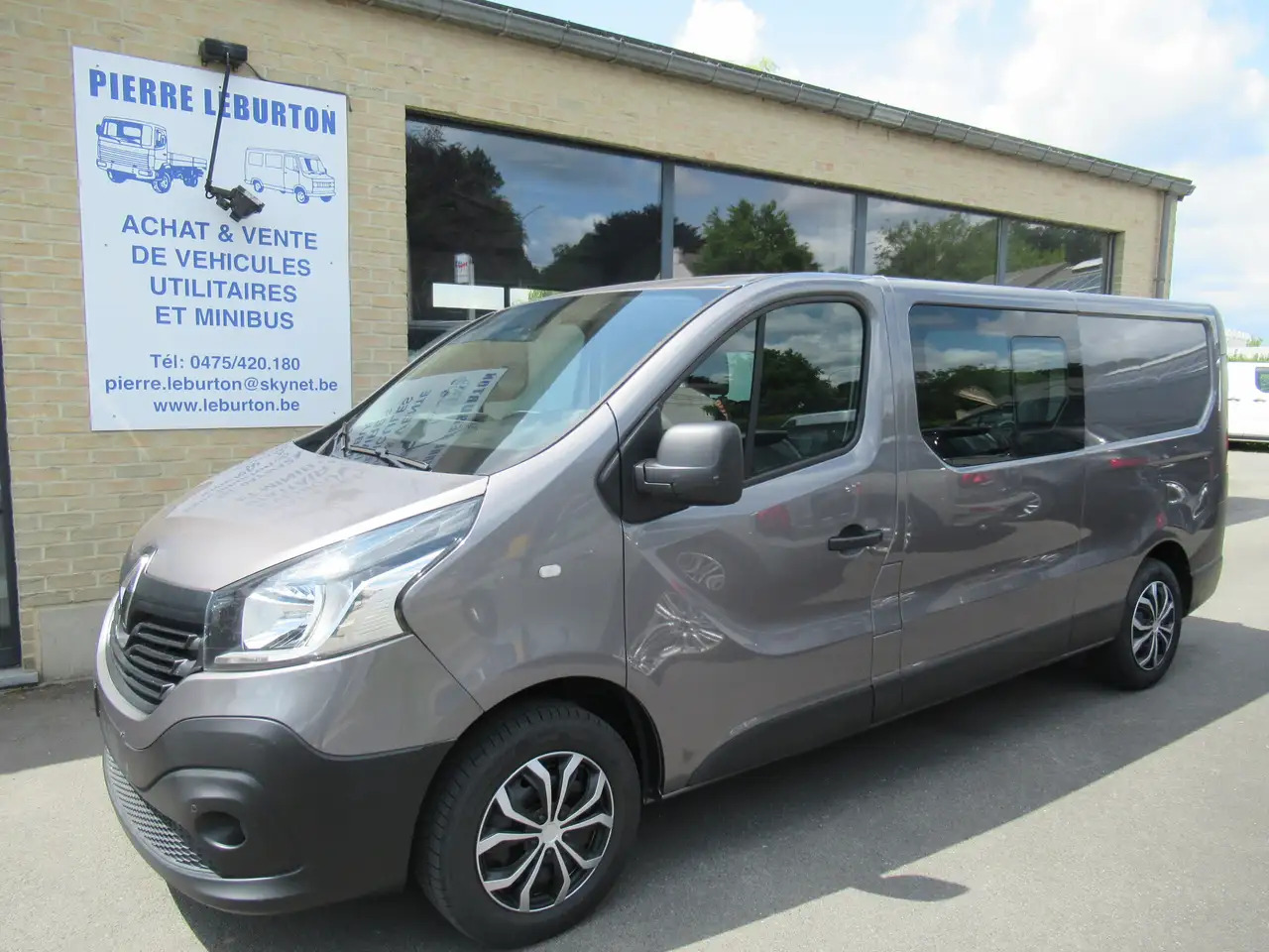 Renault Trafic L2 DBLE CAB NAVI CLIM 14000€+TVA/BTW - Товарен бус, Бус с двойна кабина: снимка 1 Renault Trafic L2 DBLE CAB NAVI CLIM 14000€+TVA/BTW - Товарен бус, Бус с двойна кабина: снимка 1
