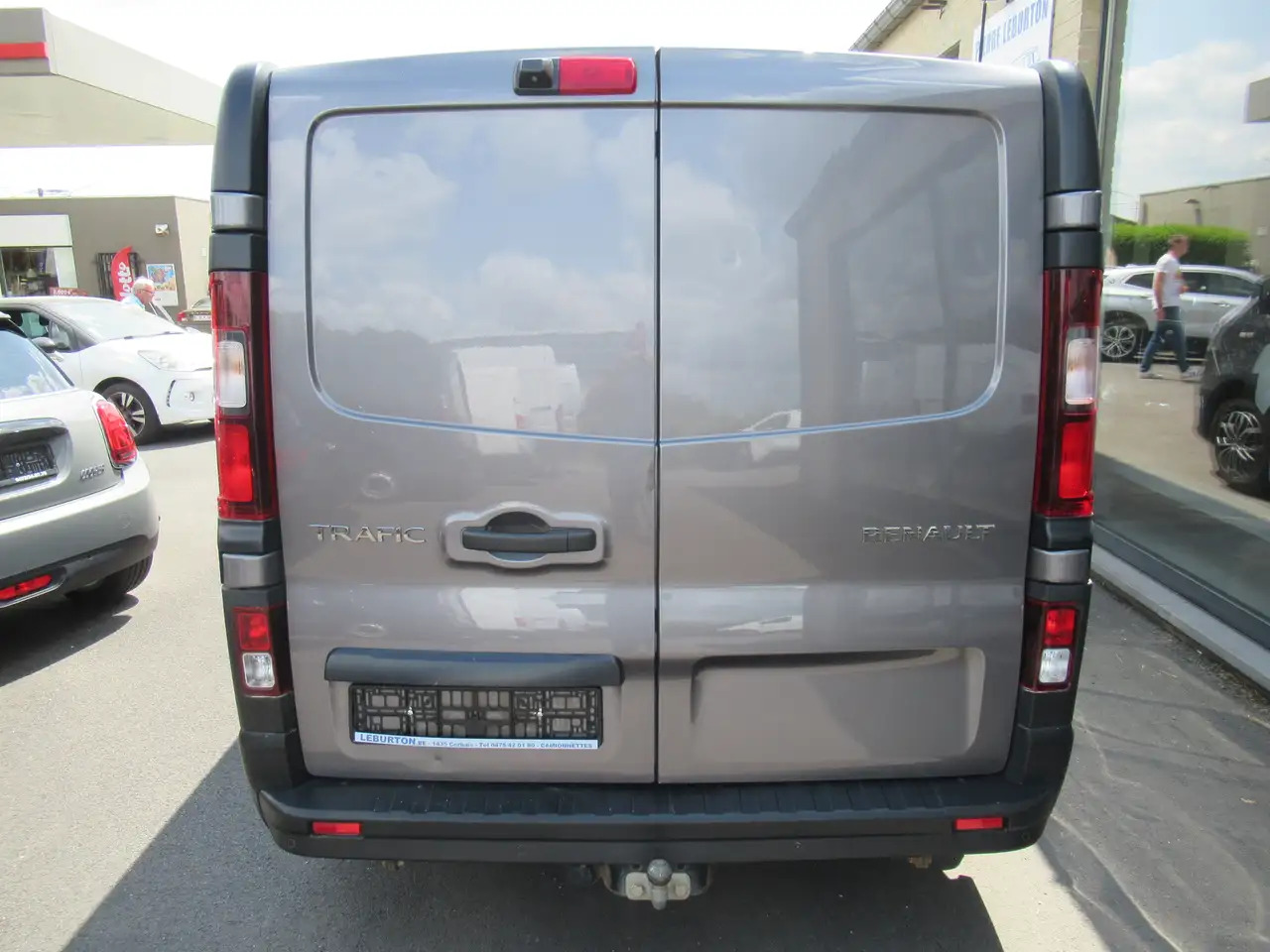 Renault Trafic L2 DBLE CAB NAVI CLIM 14000€+TVA/BTW - Товарен бус, Бус с двойна кабина: снимка 4 Renault Trafic L2 DBLE CAB NAVI CLIM 14000€+TVA/BTW - Товарен бус, Бус с двойна кабина: снимка 4