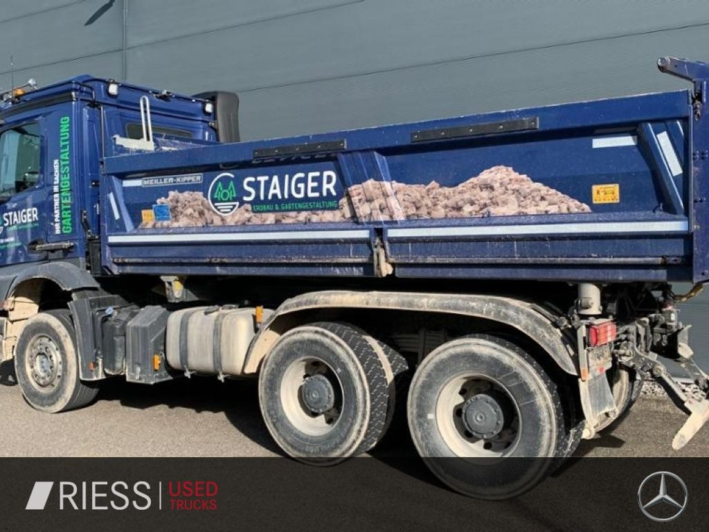 Mercedes-Benz Arocs AHK AUT Kam. KlimaA LM Massage Navi - Самосвал камион: снимка 2 Mercedes-Benz Arocs AHK AUT Kam. KlimaA LM Massage Navi - Самосвал камион: снимка 2