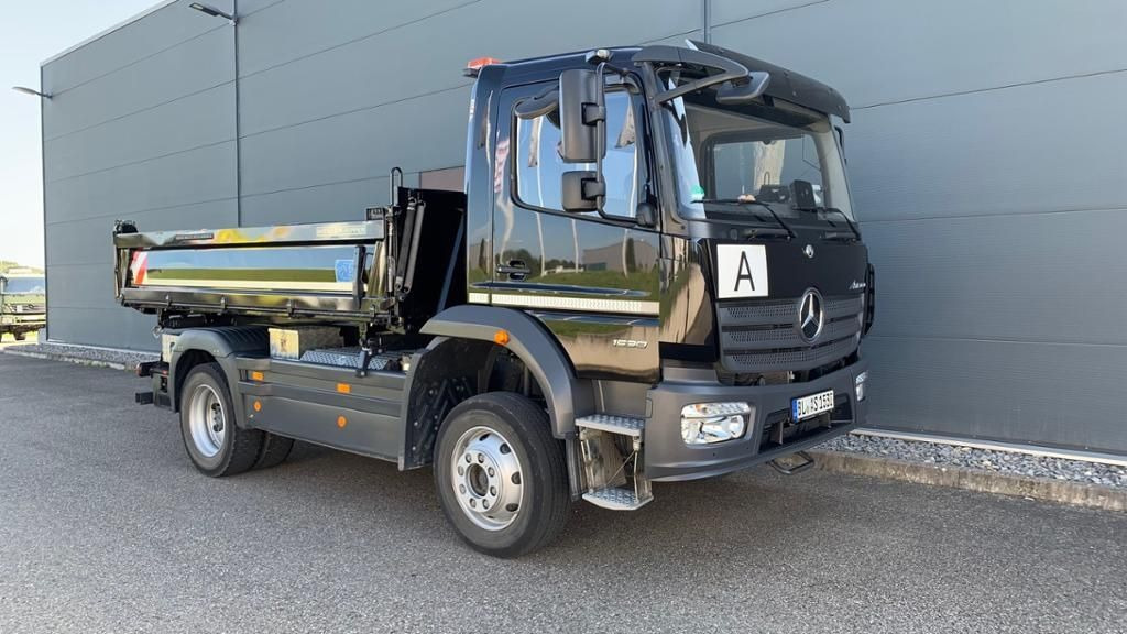 Mercedes-Benz Atego 1530 Allradkipper 4x4 Kam. AUT LED AHK - Самосвал камион: снимка 1 Mercedes-Benz Atego 1530 Allradkipper 4x4 Kam. AUT LED AHK - Самосвал камион: снимка 1
