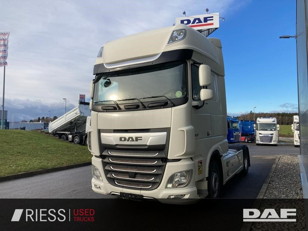 DAF XF 480 FT Super Space Cab Intarder / Nebenantrie DAF XF 480 FT Super Space Cab Intarder / Nebenantrie - Влекач: снимка 4 DAF XF 480 FT Super Space Cab Intarder / Nebenantrie DAF XF 480 FT Super Space Cab Intarder / Nebenantrie - Влекач: снимка 4