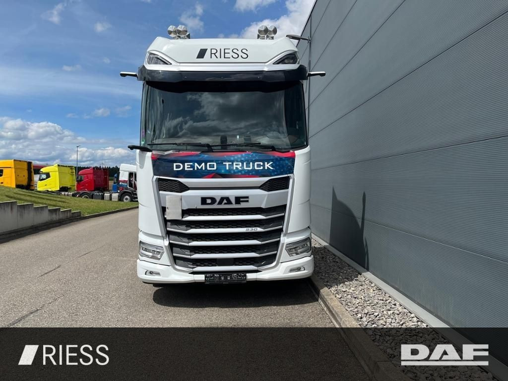 DAF XG+ 530 FT Alcoa Leder Intarder Standklima Hydra DAF XG+ 530 FT Alcoa Leder Intarder Standklima Hydra - Влекач: снимка 2 DAF XG+ 530 FT Alcoa Leder Intarder Standklima Hydra DAF XG+ 530 FT Alcoa Leder Intarder Standklima Hydra - Влекач: снимка 2
