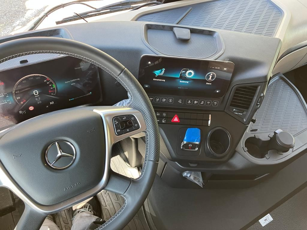 Mercedes-Benz Actros 1851 LS 4x2 - Влекач: снимка 5 Mercedes-Benz Actros 1851 LS 4x2 - Влекач: снимка 5