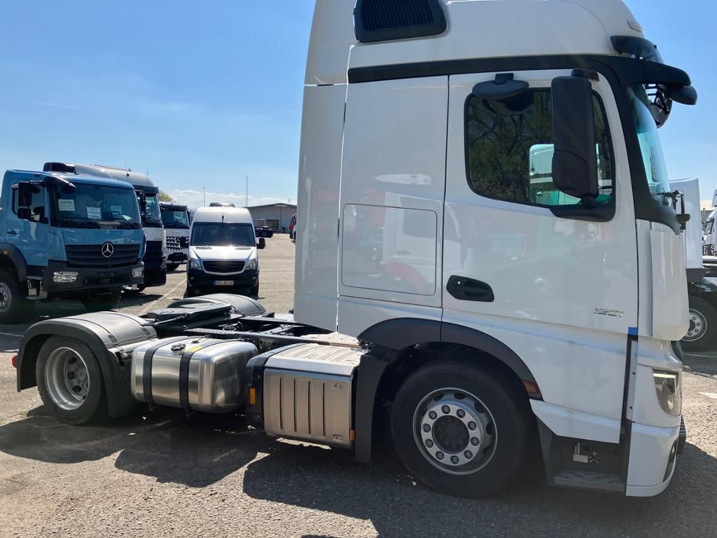 Mercedes-Benz Actros 1851 LS 4x2 - Влекач: снимка 3 Mercedes-Benz Actros 1851 LS 4x2 - Влекач: снимка 3