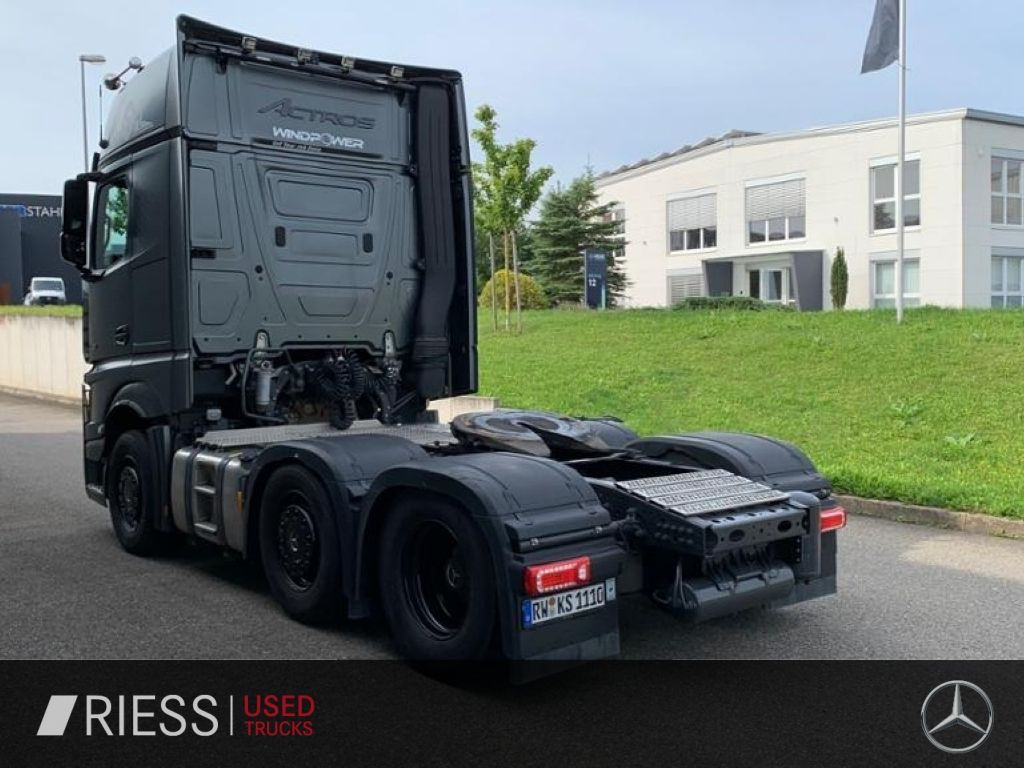 Mercedes-Benz Actros Edition 2 BiXenon KlimaA Navi Massage - Влекач: снимка 4 Mercedes-Benz Actros Edition 2 BiXenon KlimaA Navi Massage - Влекач: снимка 4