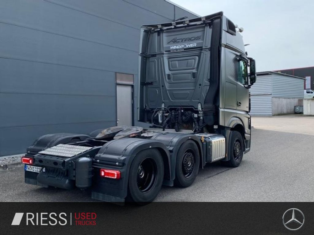 Mercedes-Benz Actros Edition 2 BiXenon KlimaA Navi Massage - Влекач: снимка 3 Mercedes-Benz Actros Edition 2 BiXenon KlimaA Navi Massage - Влекач: снимка 3