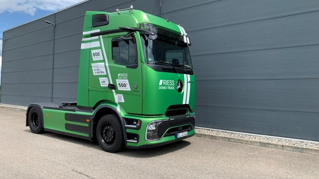 Mercedes-Benz eActros 600 LS + - Влекач: снимка 1 Mercedes-Benz eActros 600 LS + - Влекач: снимка 1