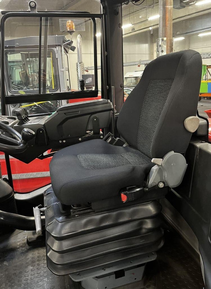 Kalmar DCG120-12 - Дизелов мотокар: снимка 5 Kalmar DCG120-12 - Дизелов мотокар: снимка 5