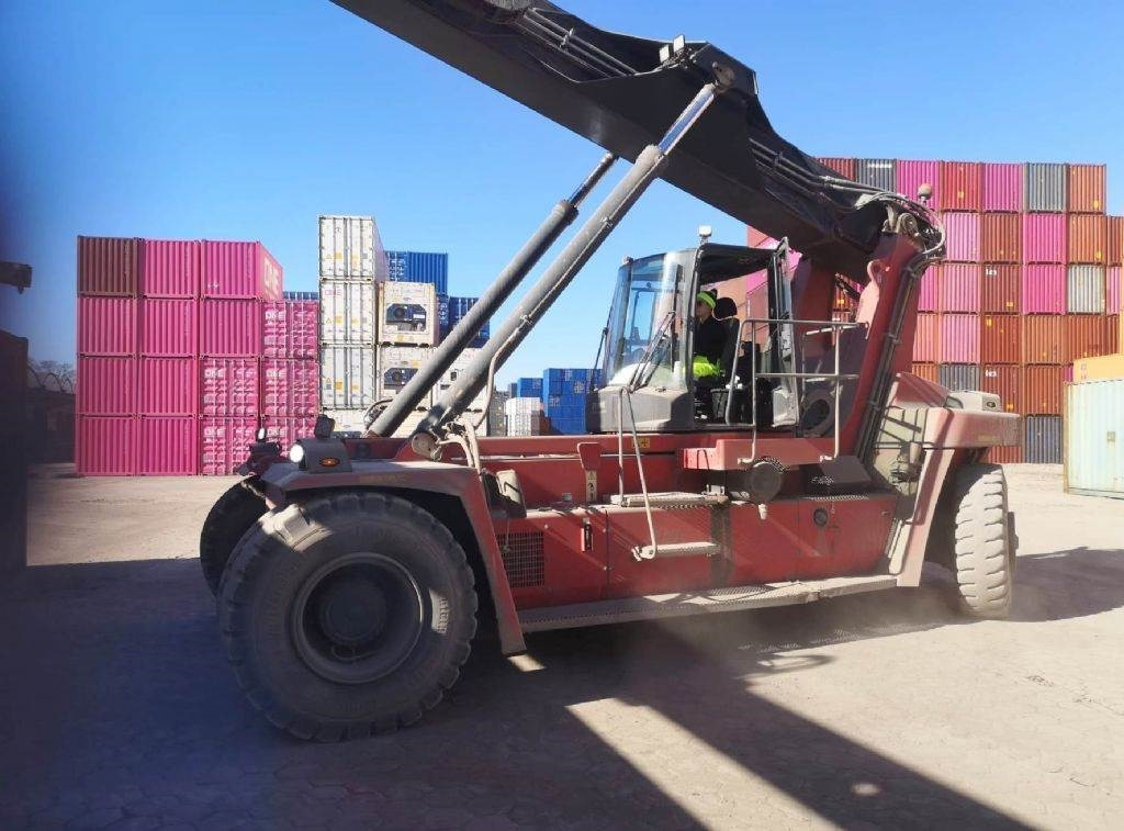 Kalmar DRG100-54S6 - Ричстакер: снимка 3 Kalmar DRG100-54S6 - Ричстакер: снимка 3