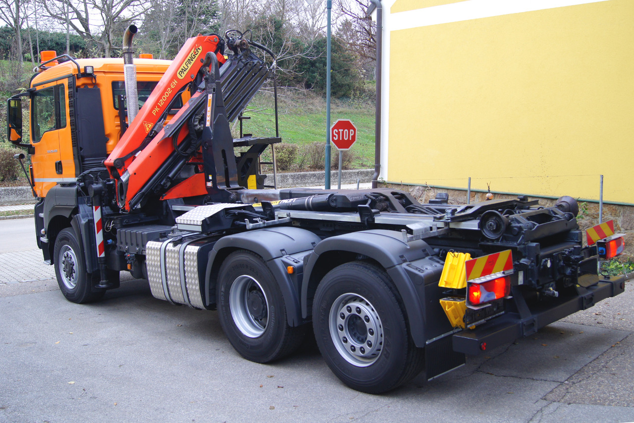 MAN TGS 28.400 BL 6x4-4/PK 12002 D/PALIFT/Winterdienst/Streuer/Pflug - Самосвал камион, Камион с кран: снимка 3 MAN TGS 28.400 BL 6x4-4/PK 12002 D/PALIFT/Winterdienst/Streuer/Pflug - Самосвал камион, Камион с кран: снимка 3