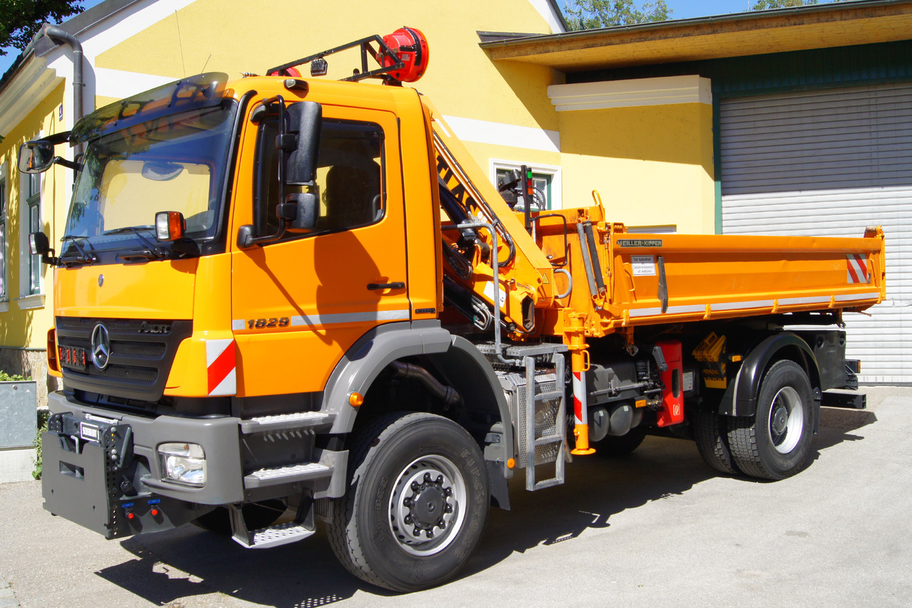 MERCEDES-BENZ AXOR 1829 4x4/EURO 5/ATLAS 65.2/MEILLER/Winterdienst - Снегорин: снимка 2 MERCEDES-BENZ AXOR 1829 4x4/EURO 5/ATLAS 65.2/MEILLER/Winterdienst - Снегорин: снимка 2