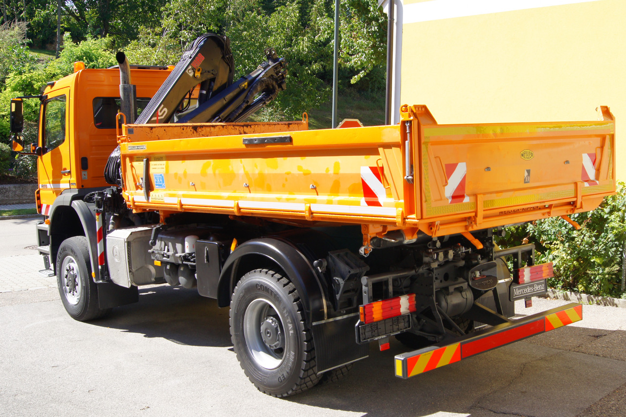 MERCEDES-BENZ AXOR 1833 4x4/TÜV/Eur4/HIAB 088/MEILLER/Winterdienst/Salzstreuer - Снегорин: снимка 4 MERCEDES-BENZ AXOR 1833 4x4/TÜV/Eur4/HIAB 088/MEILLER/Winterdienst/Salzstreuer - Снегорин: снимка 4