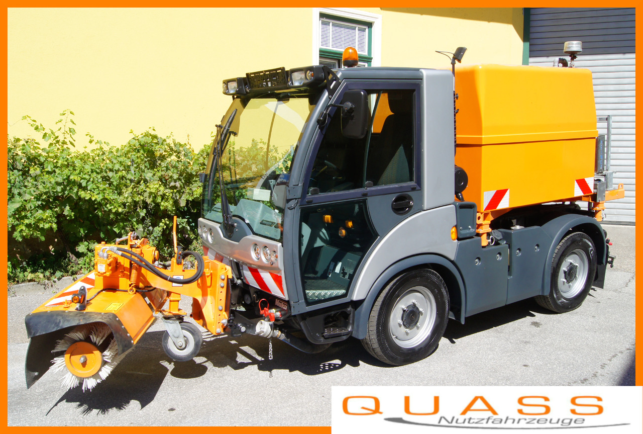 MULTICAR TREMO X56 Carrier CS/4x4/Euro 5/Besen/Wasserfass - Снегорин: снимка 1 MULTICAR TREMO X56 Carrier CS/4x4/Euro 5/Besen/Wasserfass - Снегорин: снимка 1