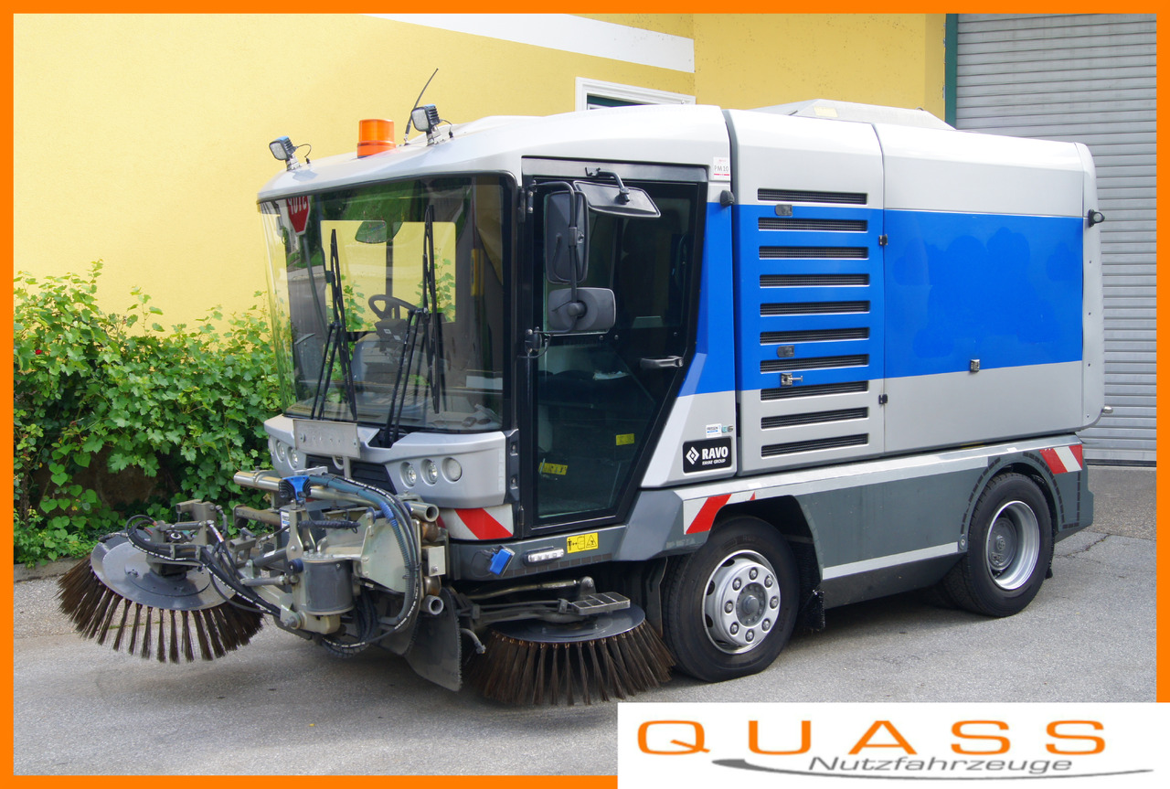RAVO 560 /EURO 6/TÜV/3.Kehrbesen/Recyclingsystem - Мотометачна машина: снимка 1 RAVO 560 /EURO 6/TÜV/3.Kehrbesen/Recyclingsystem - Мотометачна машина: снимка 1