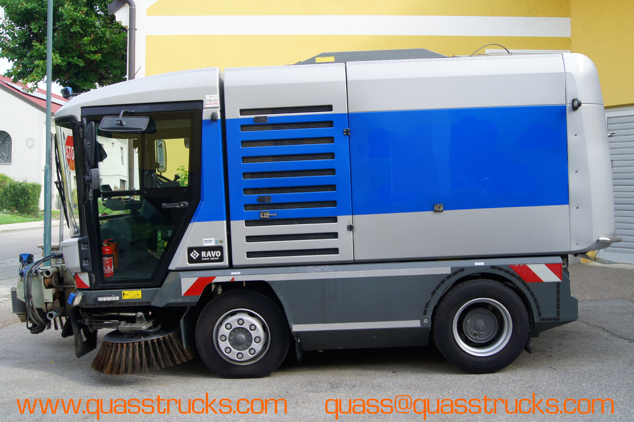 RAVO 560 /EURO 6/TÜV/3.Kehrbesen/Recyclingsystem - Мотометачна машина: снимка 3 RAVO 560 /EURO 6/TÜV/3.Kehrbesen/Recyclingsystem - Мотометачна машина: снимка 3