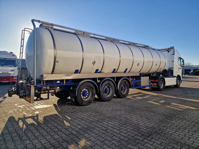 Dijkstra 34000 liter tankoplegger met Vogelsang pomp (MET NIEUWE APK !!) - Полуремарке цистерна: снимка 4 Dijkstra 34000 liter tankoplegger met Vogelsang pomp (MET NIEUWE APK !!) - Полуремарке цистерна: снимка 4