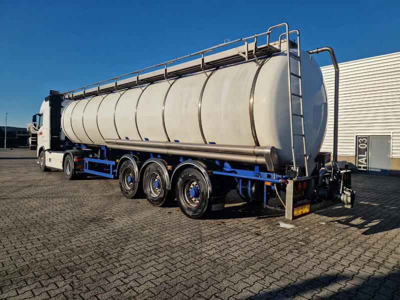 Dijkstra 34000 liter tankoplegger met Vogelsang pomp (MET NIEUWE APK !!) - Полуремарке цистерна: снимка 2 Dijkstra 34000 liter tankoplegger met Vogelsang pomp (MET NIEUWE APK !!) - Полуремарке цистерна: снимка 2