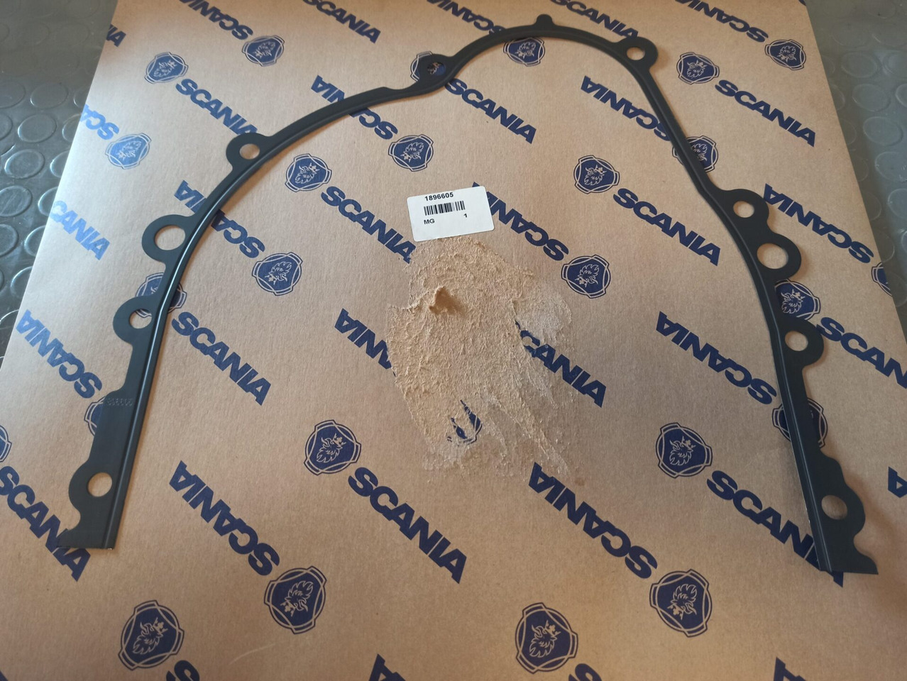 SCANIA GASKET 1896605 - Подложка за двигател за Камион: снимка 1 SCANIA GASKET 1896605 - Подложка за двигател за Камион: снимка 1