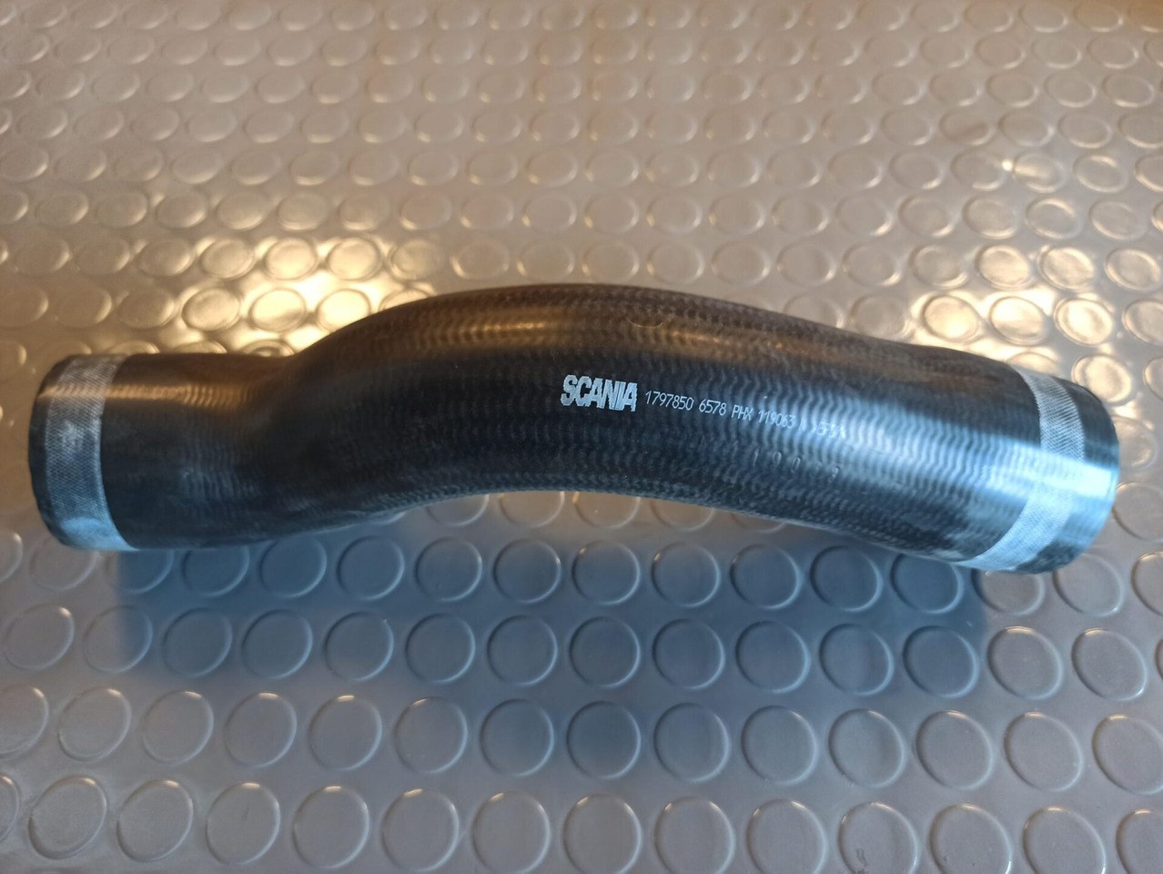 SCANIA HOSE - 1797850 - Кормилен маркуч за Камион: снимка 1 SCANIA HOSE - 1797850 - Кормилен маркуч за Камион: снимка 1