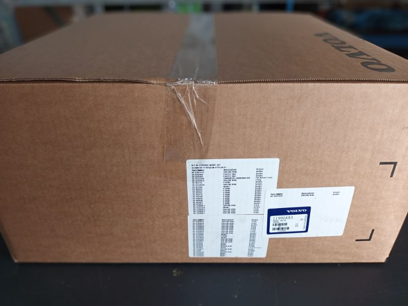 VOLVO GASKET KIT - 11990483 - Подложка за двигател за Камион: снимка 1 VOLVO GASKET KIT - 11990483 - Подложка за двигател за Камион: снимка 1