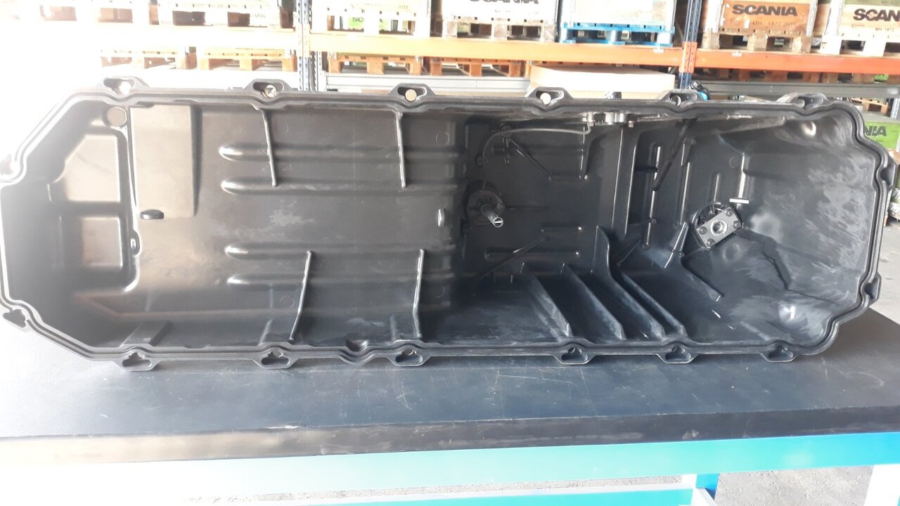 VOLVO OIL PAN 23424389 - Маслена вана за Камион: снимка 2 VOLVO OIL PAN 23424389 - Маслена вана за Камион: снимка 2