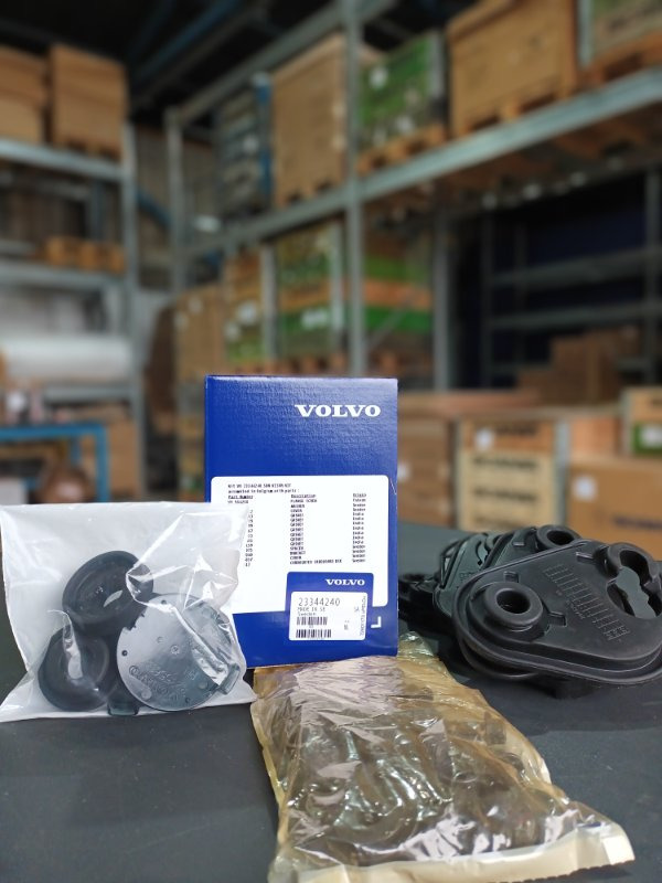 VOLVO SUN VISOR KIT - 23344240 - Слънцезащитна козирка за Камион: снимка 1 VOLVO SUN VISOR KIT - 23344240 - Слънцезащитна козирка за Камион: снимка 1