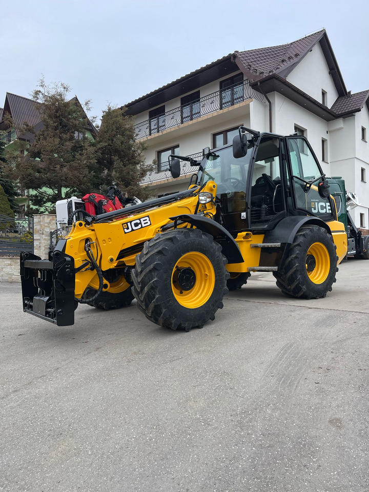JCB TM320s - Телескопичен колесен товарач: снимка 2 JCB TM320s - Телескопичен колесен товарач: снимка 2