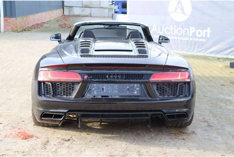 Audi R8 - Лек автомобил: снимка 5 Audi R8 - Лек автомобил: снимка 5