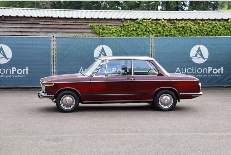 BMW 1602 - Седан: снимка 1 BMW 1602 - Седан: снимка 1