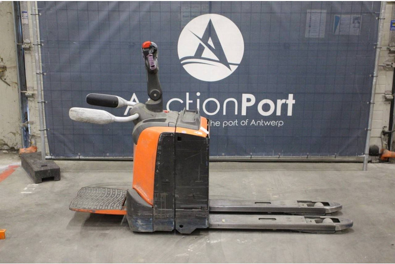BT LPE220 - Палетна количка: снимка 2 BT LPE220 - Палетна количка: снимка 2