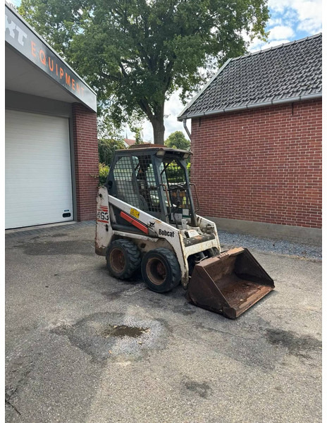 Bobcat 463 - Колесен товарач: снимка 5 Bobcat 463 - Колесен товарач: снимка 5