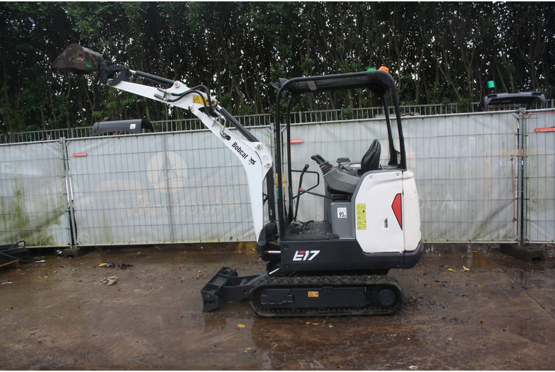 Bobcat E17 - Мини багер: снимка 3 Bobcat E17 - Мини багер: снимка 3