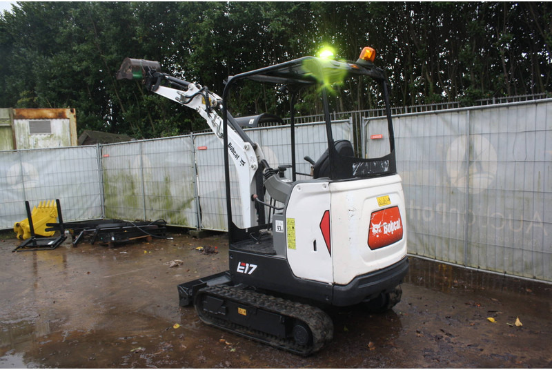 Bobcat E17 - Мини багер: снимка 4 Bobcat E17 - Мини багер: снимка 4