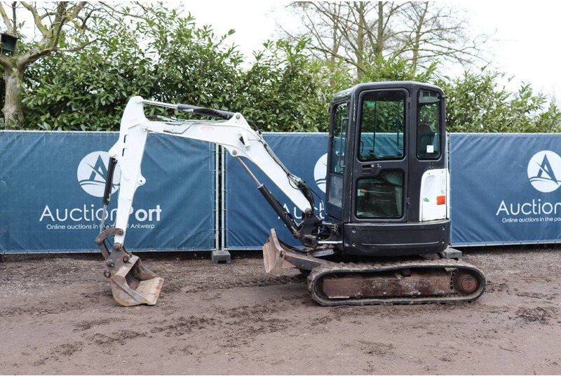 Bobcat E26 - Верижен багер: снимка 1 Bobcat E26 - Верижен багер: снимка 1